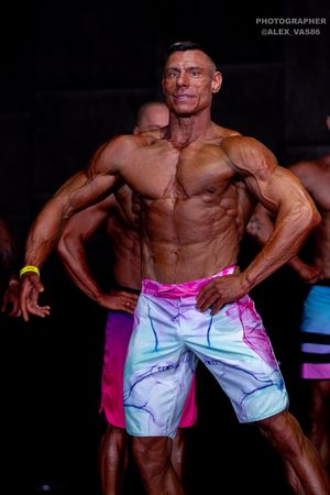 MEN'S PHYSIQUE-НОВИЧКИ